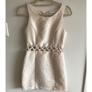 Ivory short dress with cross cross